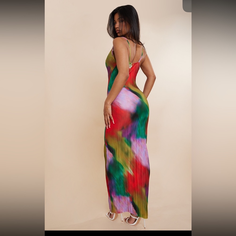 PrettyLittleThing Vibrant Multicolor Maxi Dress - Picture 2 of 3